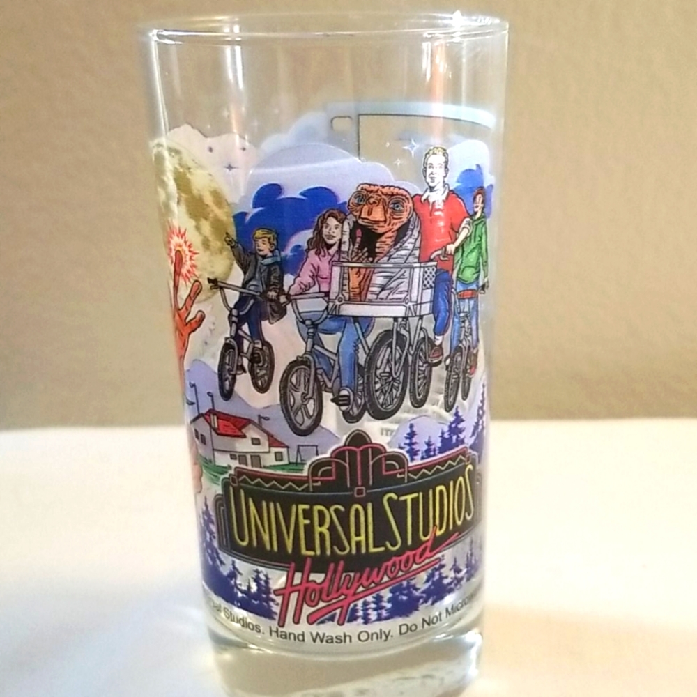 Universal studios Retro ET Glass